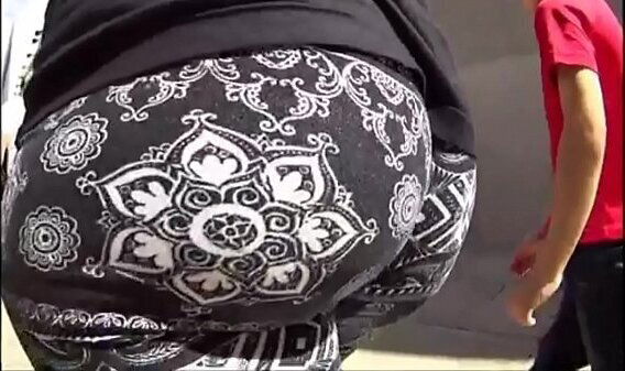 ricas nalgas moviendose delicioso parte