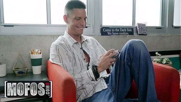 Pervs Patrol (Amirah Adara) Mystery Massage MOFOS