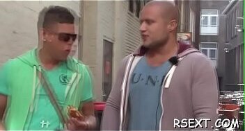 Sexy gets down jerks hard then sucks