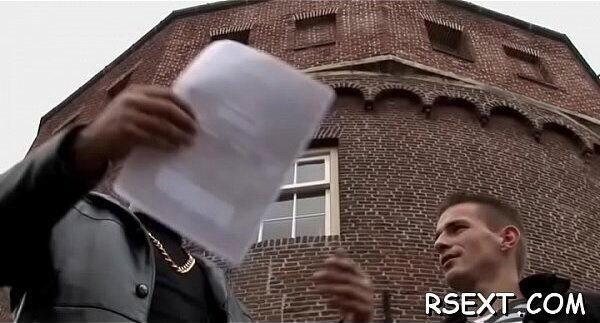 Pretty hooker gives blowjob spreads wide dick