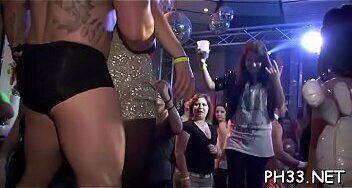 Bare waiters welcomes to fuck and offers to cheeks their natty dick