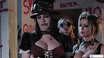 Fantasy Factory Wastelands Abigail Mac, Georgia Jones Alexis Fawx