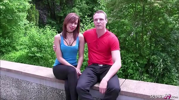 GERMAN TEEN JAHRE DEUTSCH DREHT IHREN ERSTEN PORNO