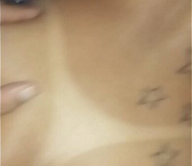 Safado brincando cuzinho