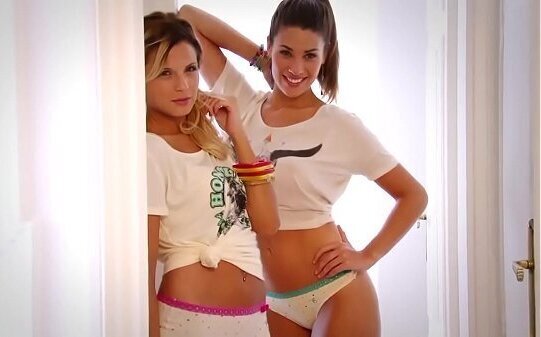 Rochi Cuenca Ivana Nadal lindas back lencer&iacute_a para Kiero