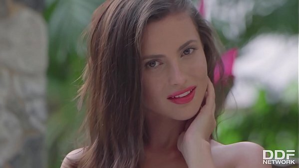 Summer striptease with naughty newcomer Jasmine Jazz makes hard