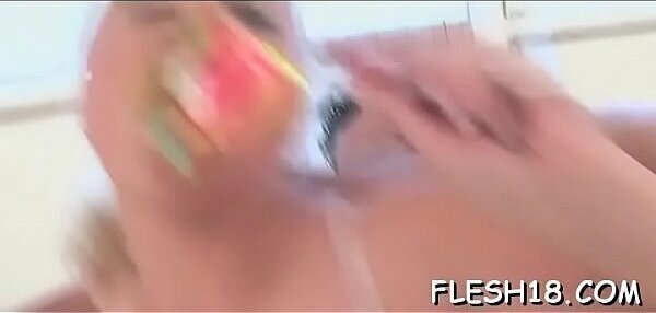 Cutie feels hungry 10-pounder blasting through tiny