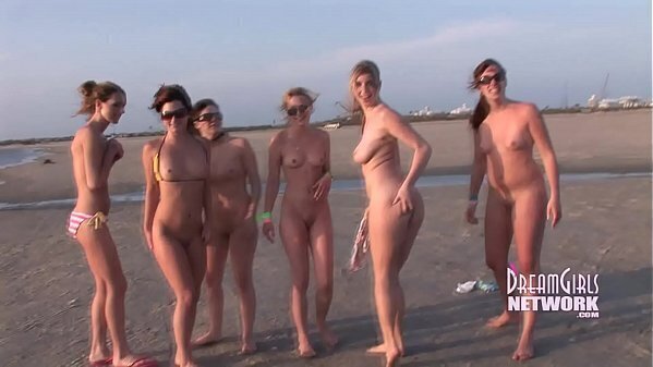 Spring Breakers Getting Naked Public