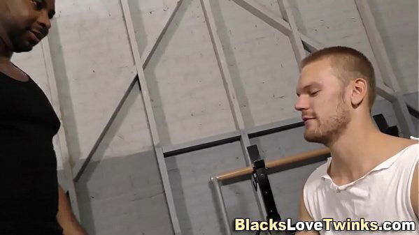 Hunk blowing black