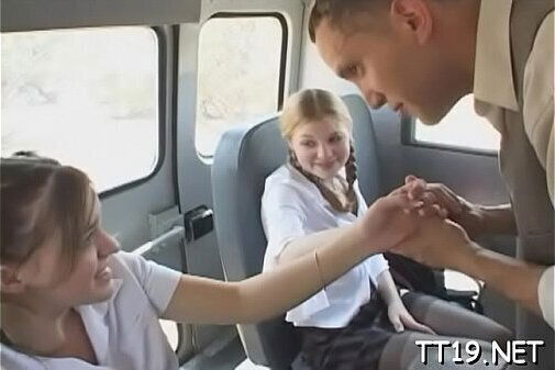 Cute non-professional chick gets licked fingered then gives head