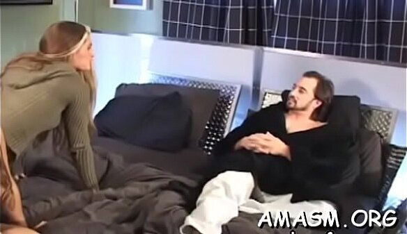 Needy woman likes facesitting fellow dirty porn modes