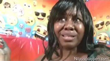 Naked Sex Games #375 : Nilou Achtland