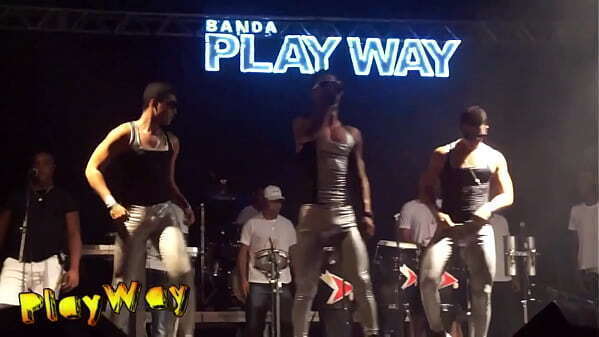 Dan&ccedil_arino Dotado roupa sexy show