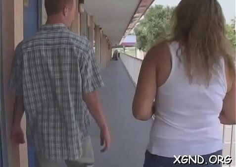 Gorgeous teen gets right bang juicy bawdy cleft