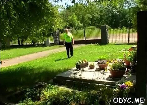 Virginal looking teen gets shaved cunt screwed dick