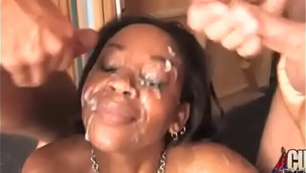 Casey Kitten Bukkake