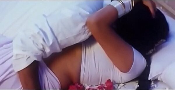 Erotic firstnight scene