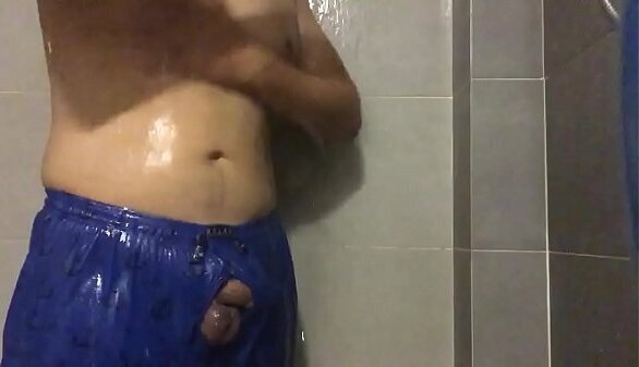 s&uacute_ng v&agrave_ ngang lưng quần