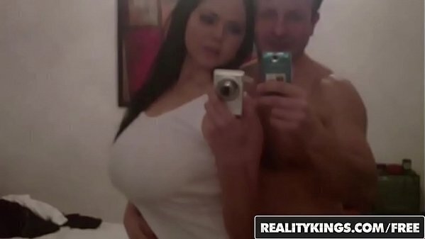 Curvy (Shione Cooper) makes sextape Reality Kings