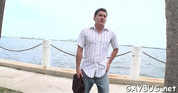 Fashionable hunk lured into having wild blowjob with