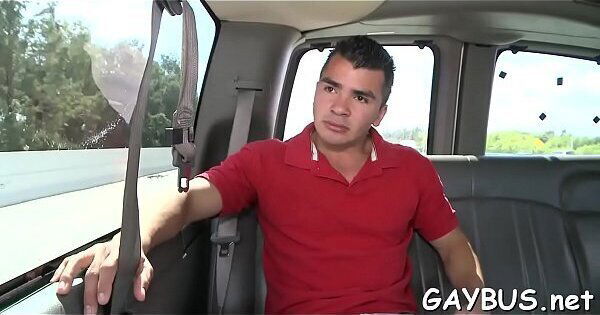 Blindfolded hunk receives flithy oral from