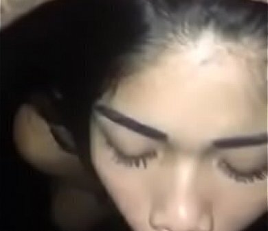 Linda adolescente gusta chupar pinga