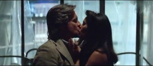 Celebrity Scene Demi Moore loves disclose things.