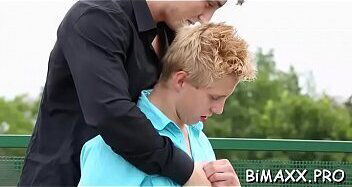 Smashing amateur scenes with amateur ambisexual partners