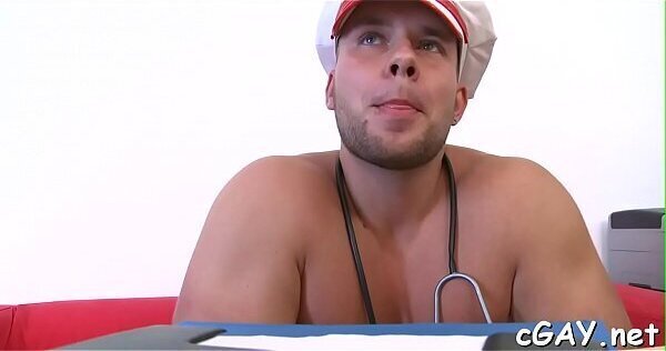 Gracious hunk receives cumshot after hardcore