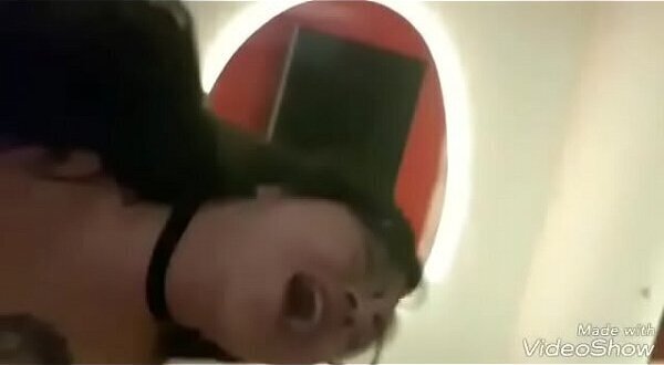 vine cara Karen Lion