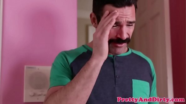 Babysitter pussyfucking spoon