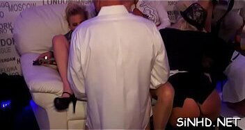 Sexy sirens are sharing succulent love muffins and wet cracks in the club