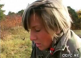 Stunning amateur teen gives blow