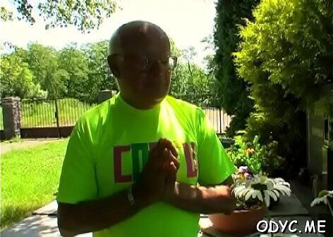 fucks young teen gets sucked hard