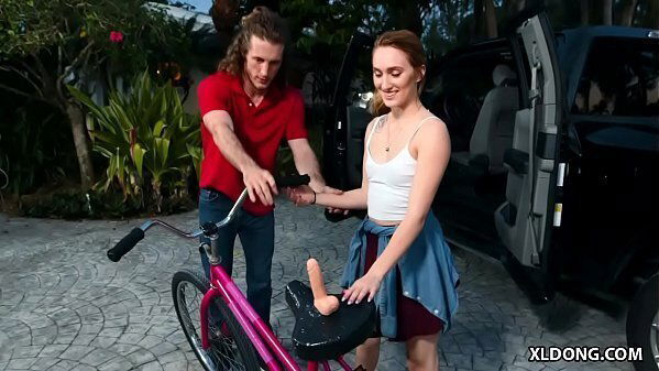 Crazy 18yo neighbour wants dick! Victoria Gracen