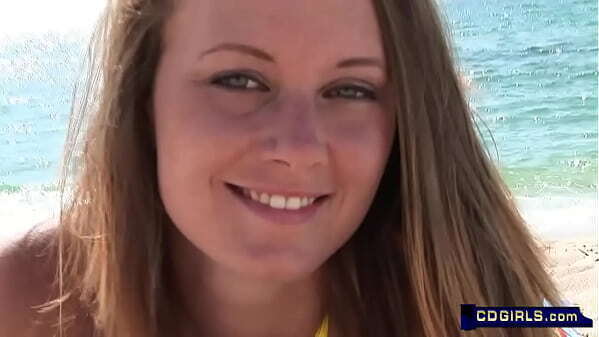 Cute amateur teen'_s first time naked