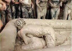 lesbian getting messy amateurs catfight clip