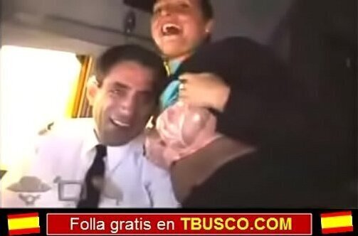 azafata ninfomana avion