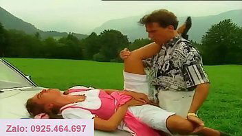 g&aacute_i ngo&agrave_i thi&ecirc_n nhi&ecirc_n hoang d&atilde_