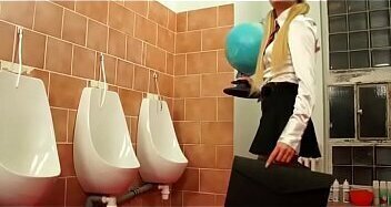 Beauties pool posing sexy enjoying their look