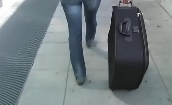 Naive latex queen widens legs invite erected studhorse