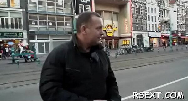 Stud gets dick sucked