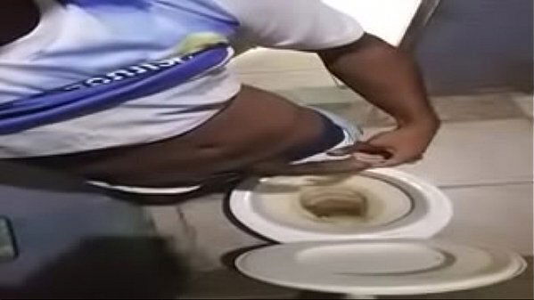 Punheta depois almo&ccedil_o del&iacute_cia