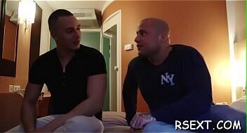 Chap gives travel amsterdam