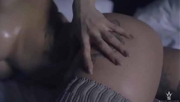 Demi Rose sesion erotica