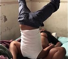 Eatin some pussy headstand