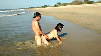 Sexo, amig@s playa. Qu&eacute_ puede salir mal?