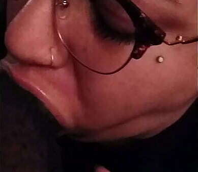 Nerdy fiancee deepthroats