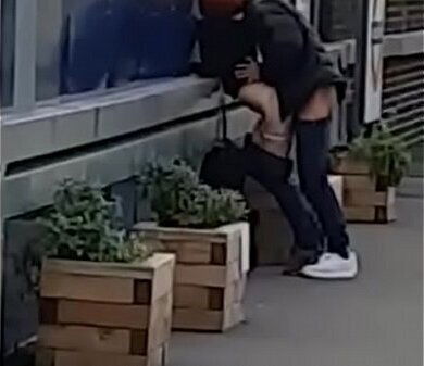 Couple Fuck train station