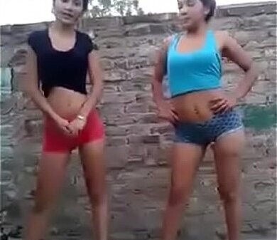 turritas moviendo culo